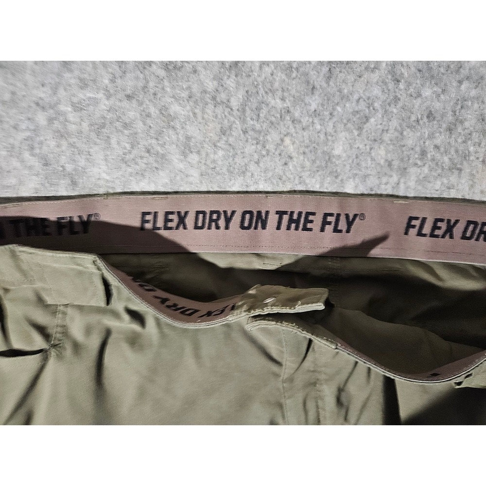 Duluth Trading Co Dry On The Fly Shorts Mens 48 Green Cargo Flex Quick Dry - Picture 5 of 6